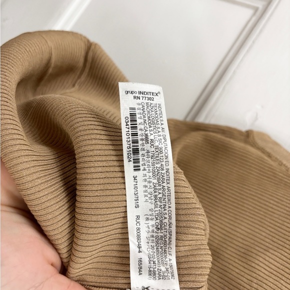 NWOT Zara Ribbed Sleeveless Dolphin Hem Tan Ribbed Tank Top - Sz Small - Picture 10 of 10